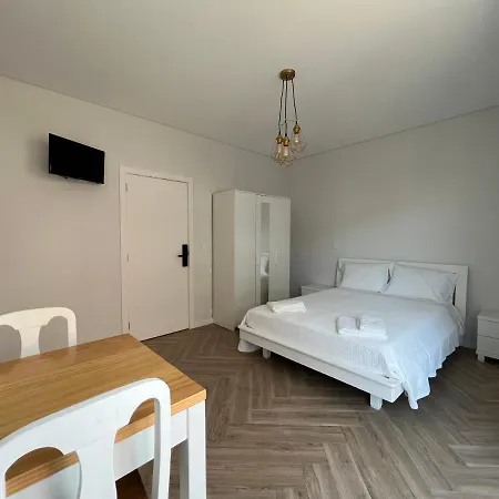 Custodio Ocean View דירה