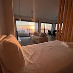 Custódio Ocean View *